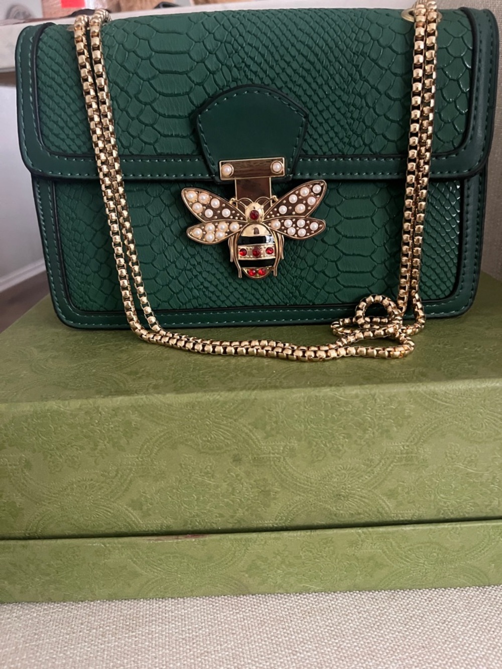 Green Textured Bee-Embellished Crossbody Bag